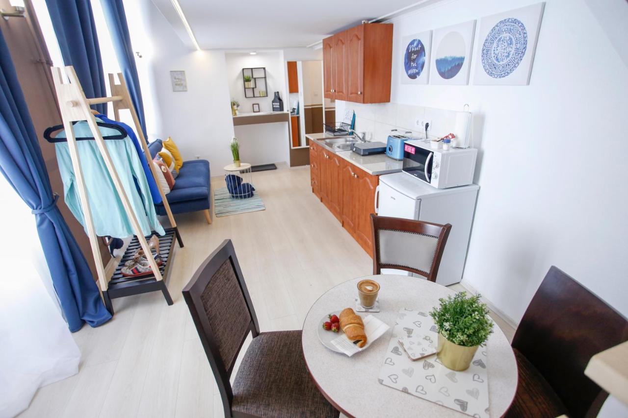Urania Apartmanhaz Eger Exteriér fotografie