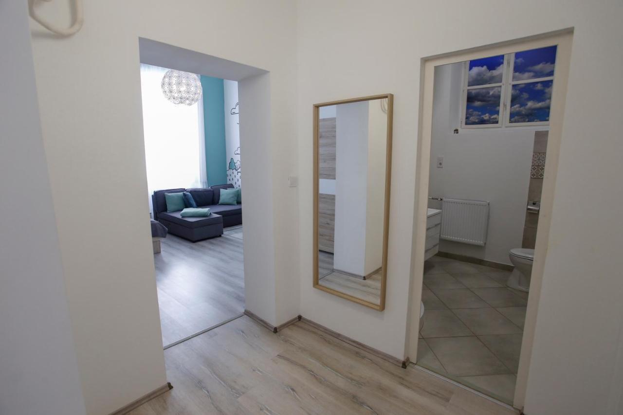Urania Apartmanhaz Eger Exteriér fotografie